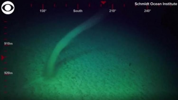 filmato-un-incredibile-tornado-sottomarino,-vediamo-di-che-si-tratta