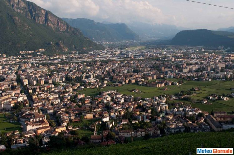 meteo-bolzano-–-bozen:-clima-estivo-con-gran-caldo,-da-sabato-temporali-e-crollo-termico