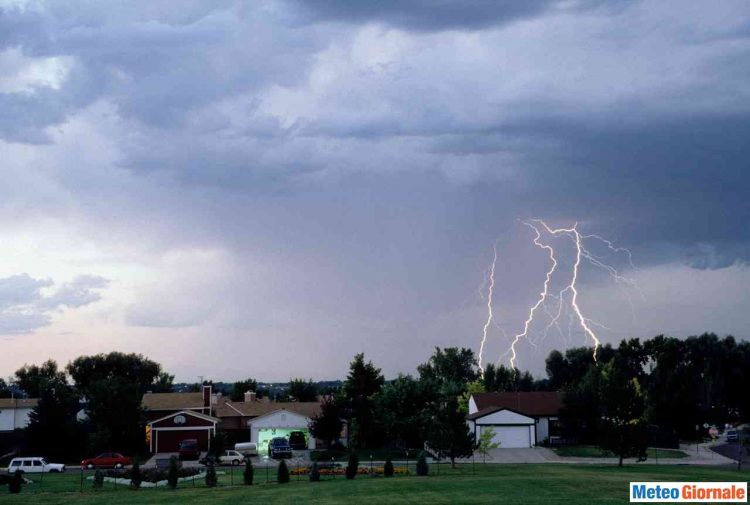 meteo:-rovesci-e-temporali-in-marcia-oggi-su-parte-dell’italia