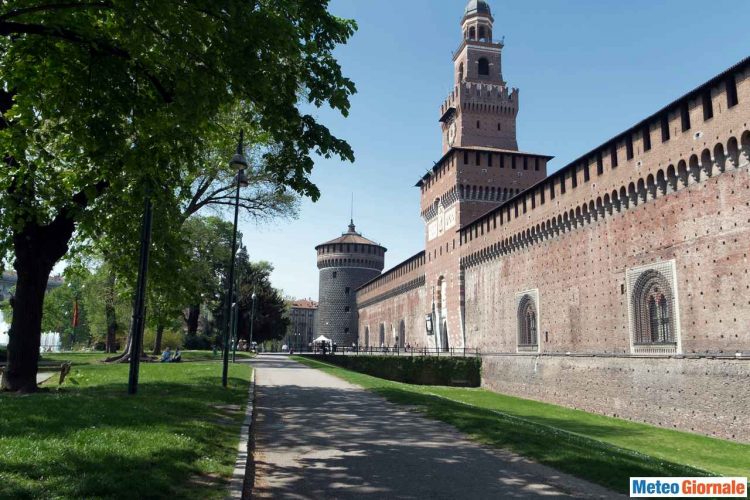 meteo-milano:-piu-fresco-e-ventoso-martedi,-poi-di-nuovo-estate