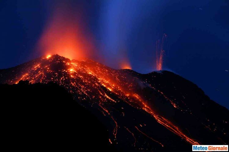 stromboli,-scoperta-l’origine-delle-violentissime-esplosioni