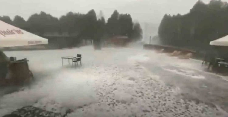 la-furia-grandine-su-san-pietroburgo:-video-incredibile