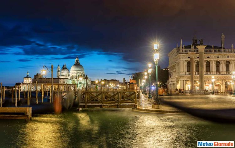 meteo-venezia:-peggiora-con-qualche-pioggia,-ma-instabilita-durera-poco