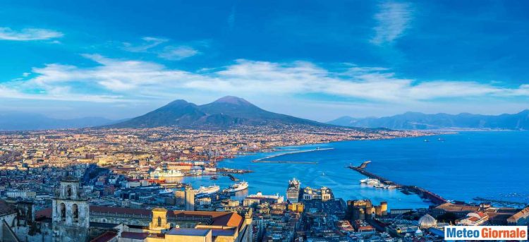 meteo-napoli:-caldo-estivo,-ma-molte-nubi.-piu-fresco-da-martedi