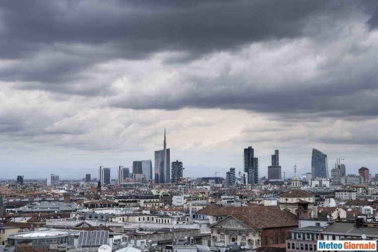 meteo-milano:-e-atteso-forte-maltempo