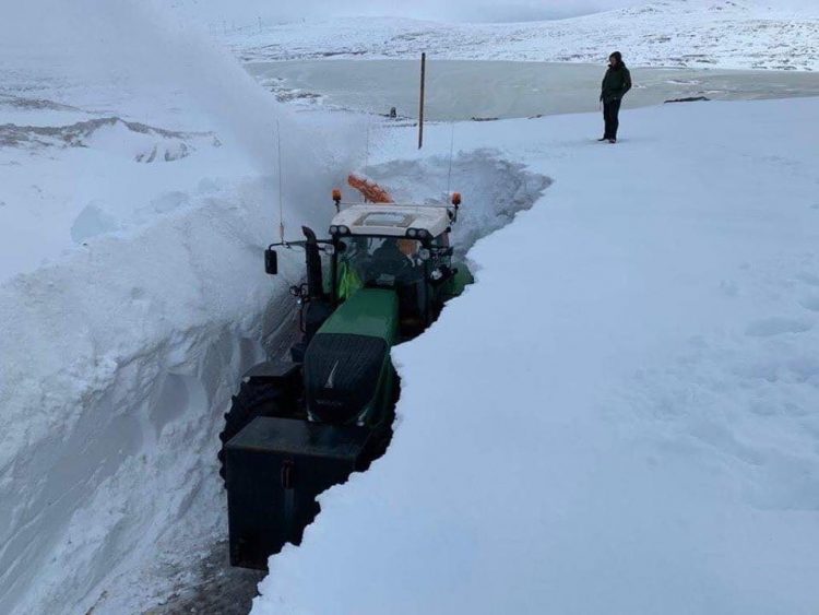 tempeste-di-neve-in-serie-in-scozia:-4-metri-di-neve-sulle-highlands