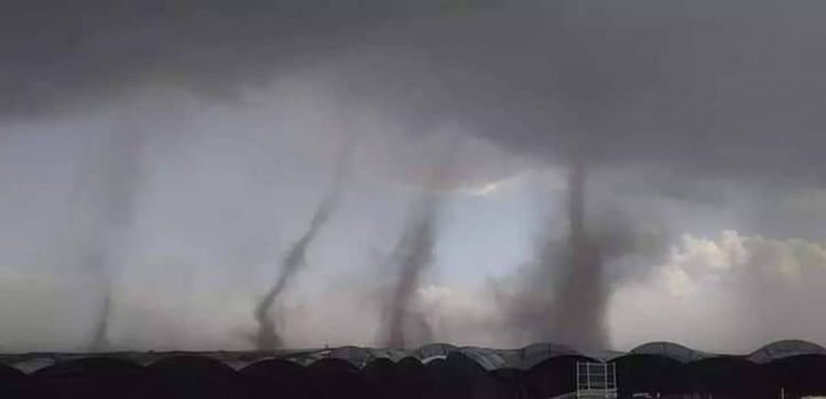 cinque-tornado-tutti-insieme-in-messico.-incredibile-video-meteo