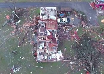 meteo-usa:-tornado-distruttivo-investe-nashville,-19-vittime.-video