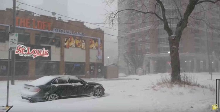 ecco-dove-la-neve-non-manca:-tempesta-di-neve-su-toronto