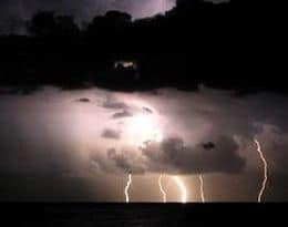 luglio:-fucina-di-super-temporali-al-nord-italia,-grandine-record,-“vere”-trombe-d’aria