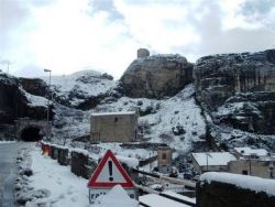 week-end-artico-in-sicilia:-gelo,-neve-e-invasi-stracolmi