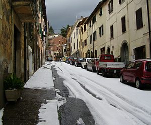 grandine-che-sembra-neve:-imbiancate-nel-pomeriggio-di-mercoledi-alcune-localita-del-centro-italia