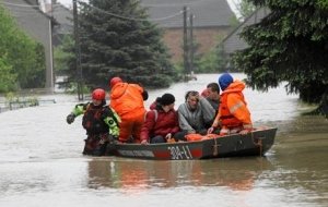 maltempo-in-polonia-e-centro-europa:-110-mm-di-pioggia-in-48-ore-a-cracovia,-inondazioni-e-vittime