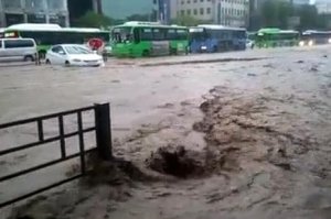 devastanti-alluvioni-in-corea-del-sud.-record-di-caldo-in-iran