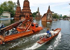 thailandia-alle-prese-con-l’alluvione,-si-svuotano-interi-quartieri-di-bangkok-per-l’onda-di-piena