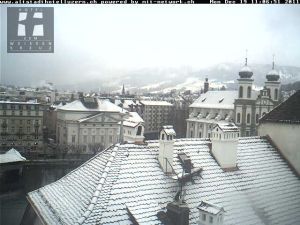 svizzera:-gran-vento,-neve-e-gelo.-washi-provoca-900-morti-nelle-filippine