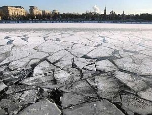 enorme-blocco-di-ghiaccio-in-piena-citta:-progetto-avveniristico-contro-il-caldo-estivo