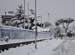ci-risiamo:-la-neve-e-attesa-cadere-di-nuovo-su-roma-venerdi-10-febbraio