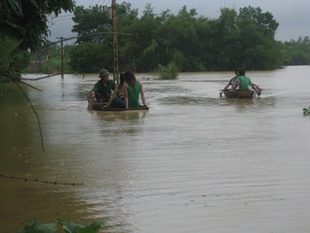 devastanti-alluvioni-nel-vietnam,-si-contano-29-vittime