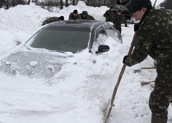 emergenza-gelo-e-neve-non-si-placa:-in-ucraina-37-morti