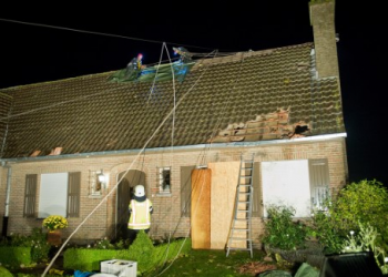 tornado-si-abbatte-su-paesino-belga:-ingenti-danni-e-capi-di-bestiame-morti