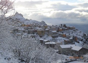 scenari-invernali-in-pieno-marzo:-la-neve-nel-nord-della-sicilia