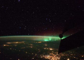 aurora-boreale-vista-dalla-stazione-spaziale:-foto-spettacolo