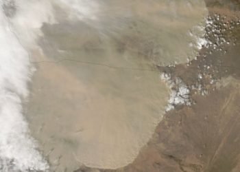 enorme-tempesta-di-sabbia-tra-cina-e-mongolia:-muro-di-polvere-visto-dal-sat