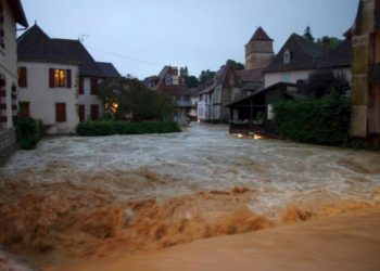 forti-temporali-in-europa:-citta-sott’acqua-in-francia,-mega-grandinata-a-klagenfurt