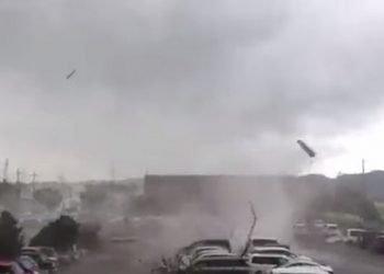 tornado-e-terremoto-insieme:-e-accaduto-in-giappone,-il-video
