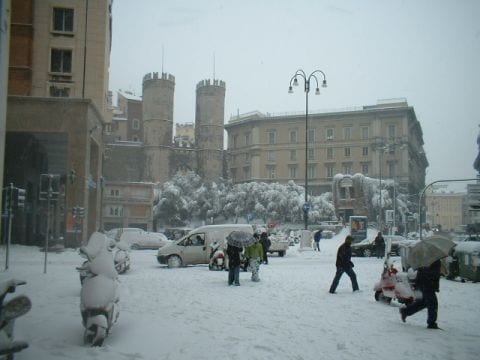 immagine 3 del capitolo 1 del reportage genova e la grande neve il centro citta