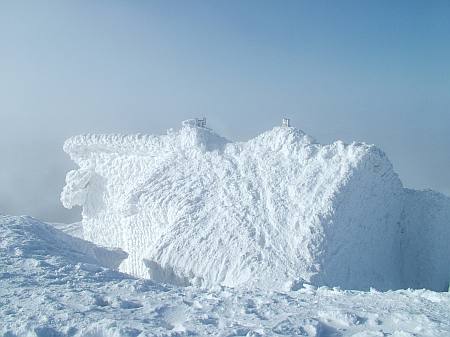 immagine 5 del capitolo 3 del reportage il monte nevoso e dintorni a meta inverno